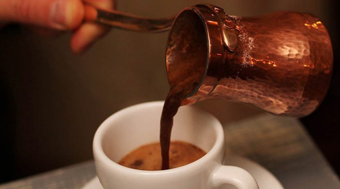Греческий кофе признали самым полезным в мире. Вот рецепт самого полезного кофе по-гречески